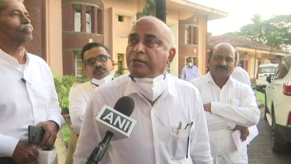 Goa wants “rich” tourists, not those who cook food inside buses: Minister Manohar Ajgaonkar Goa wants “rich” tourists, not those who cook food inside buses: Minister Manohar Ajgaonkar