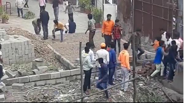 Sudeep fans resort to vandalism over cancellation over delay in Kotigobba 3 release Sudeep fans resort to vandalism over cancellation over delay in Kotigobba 3 release