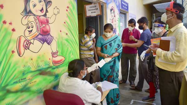 Adequate availability of COVID-19 vaccines: Centre asks states to focus on second dose Adequate availability of COVID-19 vaccines: Centre asks states to focus on second dose