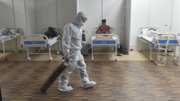 5 admitted to hospital after complaining of itching in eyes allegedly due toxic gas leakage in Delhis RK Pura 5 admitted to hospital after complaining of itching in eyes allegedly due toxic gas leakage in Delhis RK Pura