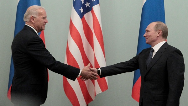 Joe Biden, Vladimir Putin set video call Tuesday as Ukraine tensions grow Joe Biden, Vladimir Putin set video call Tuesday as Ukraine tensions grow