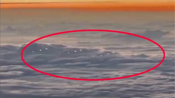 Watch: Mysterious UFO lights found in the skies above South China Sea Watch: Mysterious UFO lights found in the skies above South China Sea