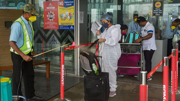 Karnataka: Bengaluru reports 120 new Covid cases; govt orders screening of passengers from Japan,Thailand Karnataka: Bengaluru reports 120 new Covid cases; govt orders screening of passengers from Japan,Thailand