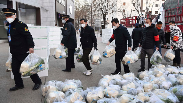 As COVID-19 lockdown drags on, Chinese City Xian suffers food shortages As COVID-19 lockdown drags on, Chinese City Xian suffers food shortages
