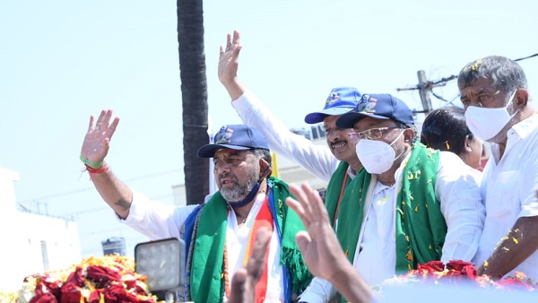 Karnataka govt prohibits inter, intra district movement of vehicles for Mekedatu padeyatra Karnataka govt prohibits inter, intra district movement of vehicles for Mekedatu padeyatra