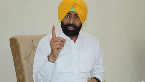 A tainted minister: Punjab minister Rana Gurjeet writes to Sonia Gandhi seeking Sukhpal Khairas expulsion A tainted minister: Punjab minister Rana Gurjeet writes to Sonia Gandhi seeking Sukhpal Khairas expulsion