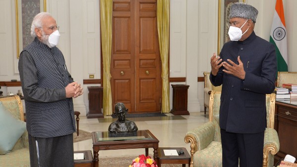 President Kovind meets PM Modi at Rashtrapati Bhavan, receives first-hand account of security breach President Kovind meets PM Modi at Rashtrapati Bhavan, receives first-hand account of security breach