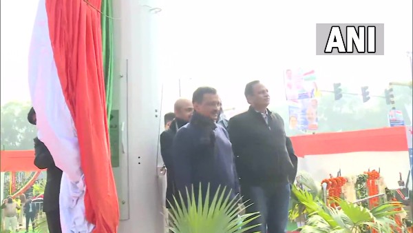 Delhi: CM Arvind Kejriwal unfurls 115-feet-high national flags at 75 spots Delhi: CM Arvind Kejriwal unfurls 115-feet-high national flags at 75 spots