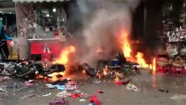 Lahore blast kills 3 Lahore blast kills 3