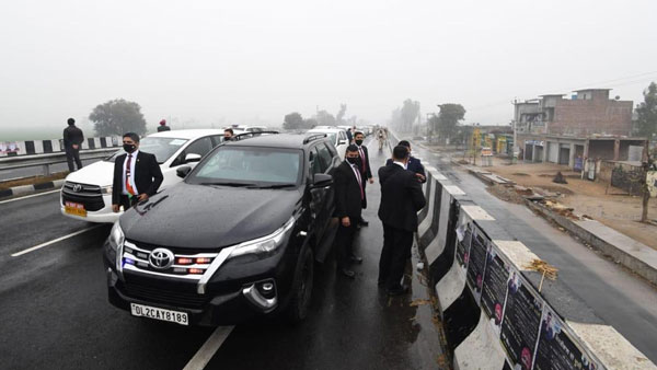 PM’s security breach: Punjab cops stare at action under SPG Act PM’s security breach: Punjab cops stare at action under SPG Act