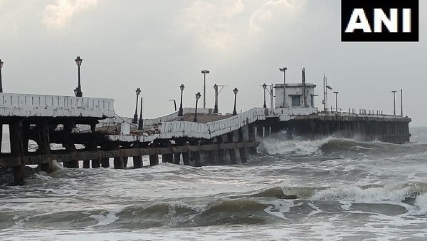 Puducherry: Iconic pier at Rock beach collapses due to high waves following depression over Bay of Bengal Puducherry: Iconic pier at Rock beach collapses due to high waves following depression over Bay of Bengal