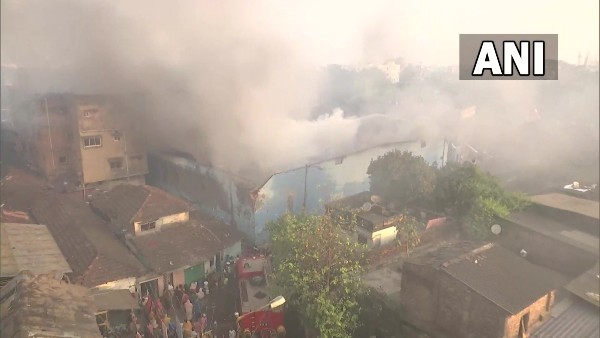 Watch: Fire continues to rage at godown for more than 12 hours in Kolkata Watch: Fire continues to rage at godown for more than 12 hours in Kolkata