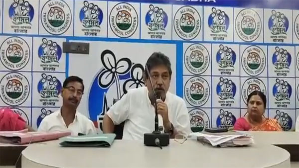 Asansol bypoll: TMC MLA banned by EC from campaigning for 7 days for threatening voters Asansol bypoll: TMC MLA banned by EC from campaigning for 7 days for threatening voters