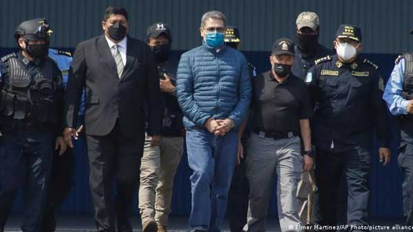 Honduran ex-President Hernandez on plane to US Honduran ex-President Hernandez on plane to US