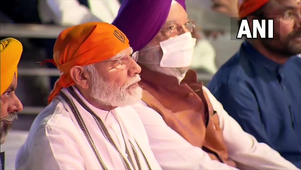 Watch Live: PM Modis address at 400th Parkash Purab of Sri Guru Tegh Bahadur Ji at Red Fort Watch Live: PM Modis address at 400th Parkash Purab of Sri Guru Tegh Bahadur Ji at Red Fort