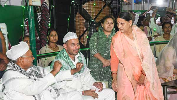 It has nothing to do with politics: Nitish on attending RJDs Iftar It has nothing to do with politics: Nitish on attending RJDs Iftar