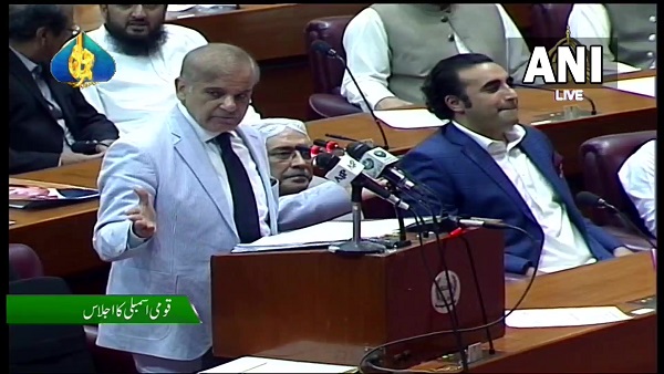 Pak PM Shehbaz Sharif thanks Indian counterpart Modi for congratulatory message; says Pak desires peaceful and cooperative ties with India Pak PM Shehbaz Sharif thanks Indian counterpart Modi for congratulatory message; says Pak desires peaceful and cooperative ties with India