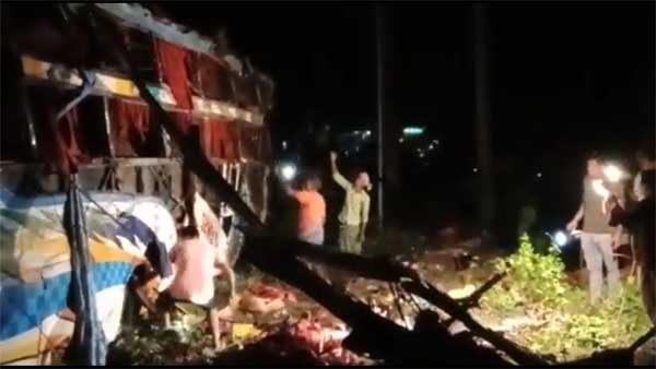6 Bengal tourists killed, 40 injured in road mishap at Odishas Ganjam; PM Modi, Mamata offer condolence 6 Bengal tourists killed, 40 injured in road mishap at Odishas Ganjam; PM Modi, Mamata offer condolence