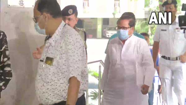 Bengal minister grilled by CBI for 3rd day over daughter’s illegal job appointment Bengal minister grilled by CBI for 3rd day over daughter’s illegal job appointment
