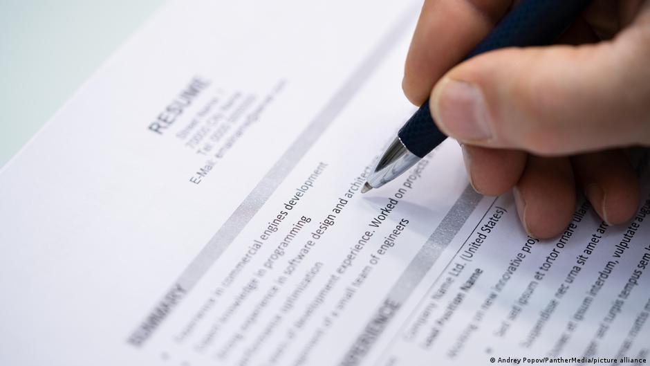 Half of managers have seen discrimination against workers due to social background, a study from Charta der Vielfalt showed Half of managers have seen discrimination against workers due to social background, a study from Charta der Vielfalt showed