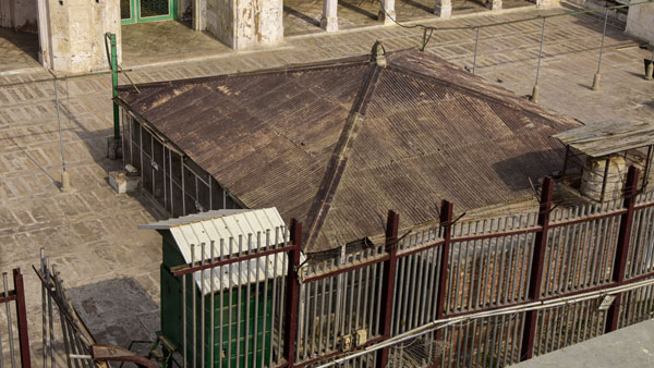 Fact Check: Image of fountain shared online to discredit discovery of ‘Shivling’ inside Gyanvapi Mosque Fact Check: Image of fountain shared online to discredit discovery of ‘Shivling’ inside Gyanvapi Mosque