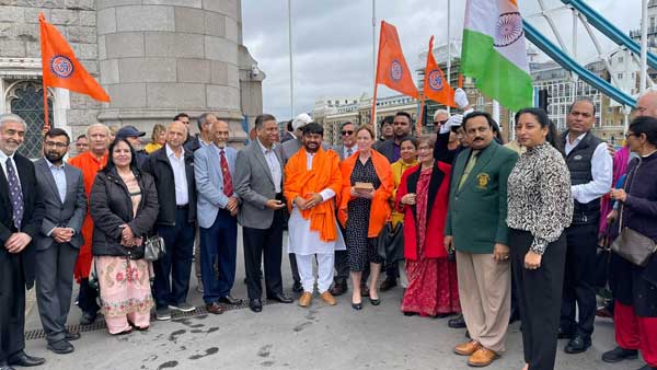 Fact Check: 2021 video from London passed off as that of Hanuman Chalisa row in India Fact Check: 2021 video from London passed off as that of Hanuman Chalisa row in India