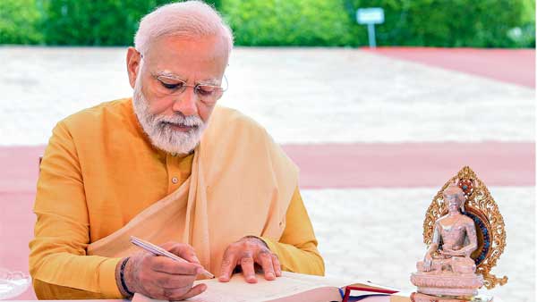 PM Modi pens op-ed on vibrant relations between India and Japan PM Modi pens op-ed on vibrant relations between India and Japan