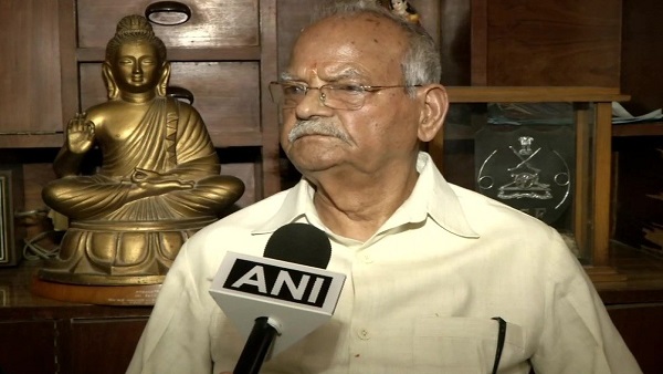 Senior Congress leader Pandit Sukh Ram passes away Senior Congress leader Pandit Sukh Ram passes away