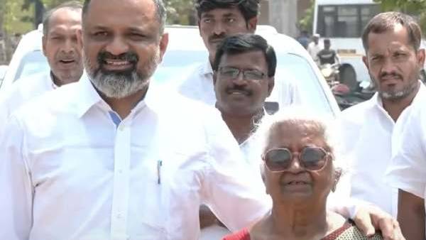 A.G. Perarivalan, convict in Rajiv Gandhi assassination case, with his mother Arputham Ammal A.G. Perarivalan, convict in Rajiv Gandhi assassination case, with his mother Arputham Ammal