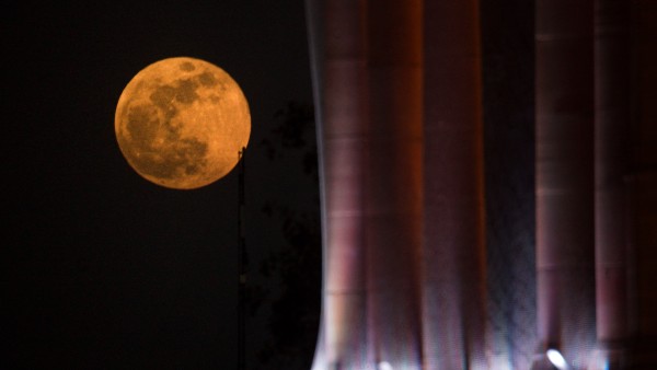 Lunar Eclipse 2022 guide: Where and when to watch for the total lunar eclipse Blood moon LIVE on May 16 Lunar Eclipse 2022 guide: Where and when to watch for the total lunar eclipse Blood moon LIVE on May 16