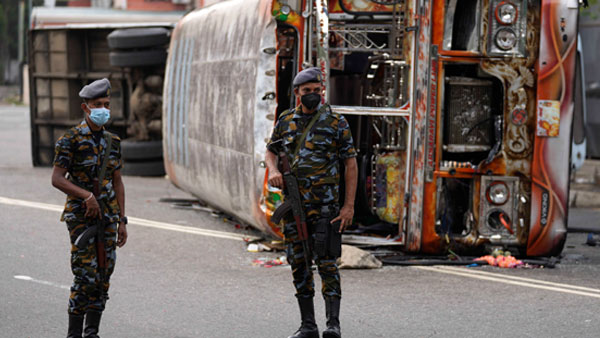 Troops, military vehicles deployed in Sri Lankan streets Troops, military vehicles deployed in Sri Lankan streets