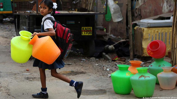 Learning to live with water scarcity Learning to live with water scarcity
