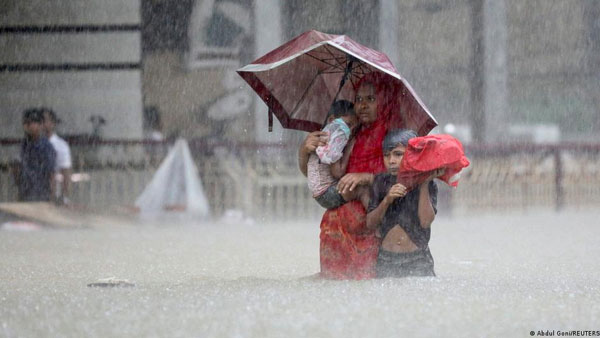 How global warming is exacerbating floods in Bangladesh How global warming is exacerbating floods in Bangladesh