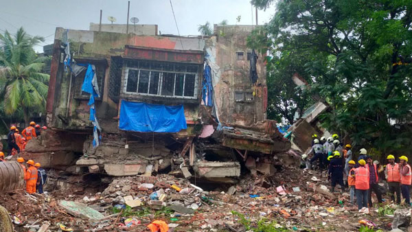 Kurla building collapses death toll reaches 19; PM announces Rs 2 lakh ex-gratia Kurla building collapses death toll reaches 19; PM announces Rs 2 lakh ex-gratia