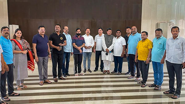 Maha crisis: Shiv Sena Rebels rule out merger with another party Maha crisis: Shiv Sena Rebels rule out merger with another party