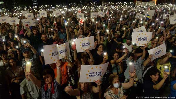 Georgians rally for European future Georgians rally for European future