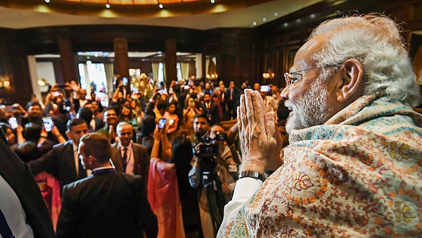 Special gestures for PM Modi in Germany Special gestures for PM Modi in Germany