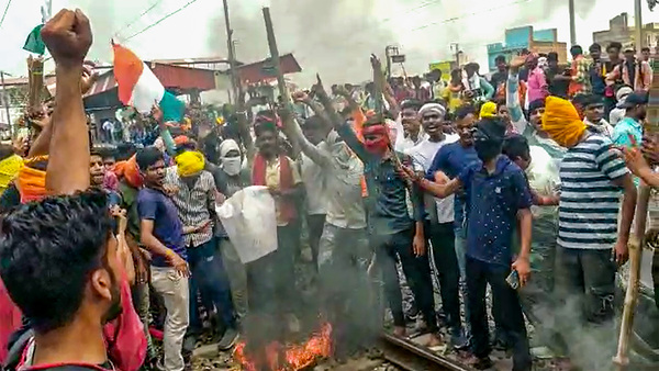 Agnipath: Plea in SC seeks SIT probe into violence Agnipath: Plea in SC seeks SIT probe into violence