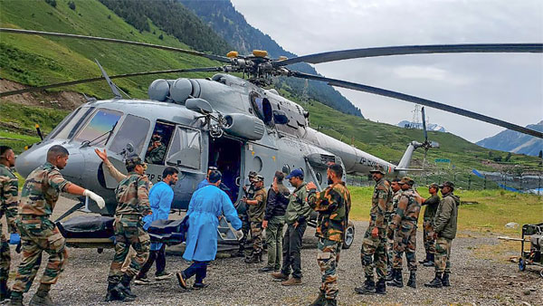 Amarnath tragedy: Army use latest equipment for search, rescue operations Amarnath tragedy: Army use latest equipment for search, rescue operations