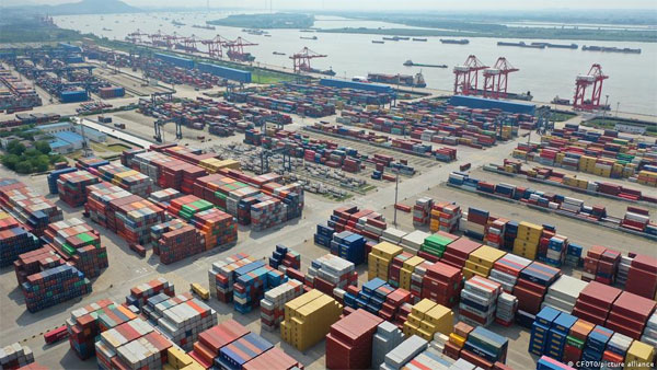 Chinas economy shrinks amid strict COVID lockdowns Chinas economy shrinks amid strict COVID lockdowns