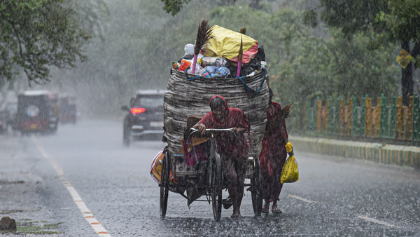 IMD predicts heavy rainfall in Punjab, Haryana, Chandigarh IMD predicts heavy rainfall in Punjab, Haryana, Chandigarh