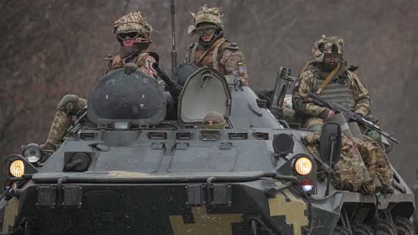 International news brief: Shooting at US Independence Day parade in Chicago, Ukraine resists Russia in Lysycha International news brief: Shooting at US Independence Day parade in Chicago, Ukraine resists Russia in Lysycha
