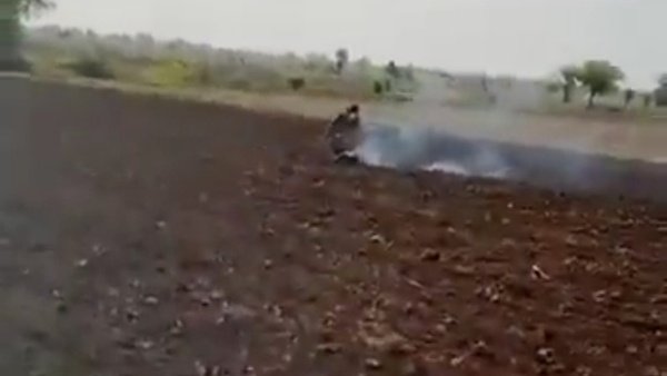 Madhya Pradesh: Tribal woman set on fire, incident filmed as she screamed in pain Madhya Pradesh: Tribal woman set on fire, incident filmed as she screamed in pain