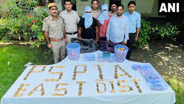 6 held as 2,000 live cartridges recovered in east Delhi ahead of I-Day celebrations, terror angle not ruled ou 6 held as 2,000 live cartridges recovered in east Delhi ahead of I-Day celebrations, terror angle not ruled ou