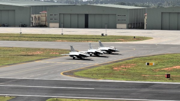French Air Force contingent, including Rafale jets, makes stopover in India French Air Force contingent, including Rafale jets, makes stopover in India