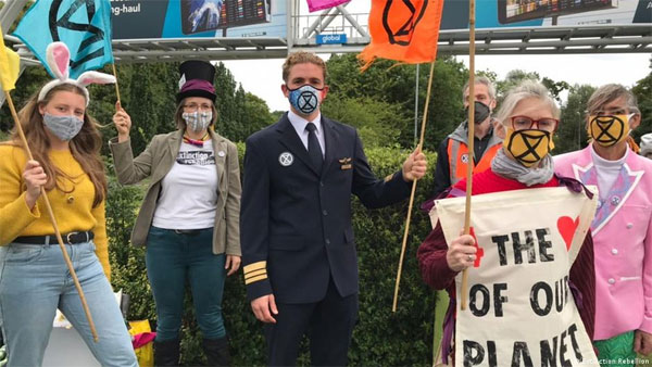 Meet the pilot who quit flying because of the climate crisis Meet the pilot who quit flying because of the climate crisis
