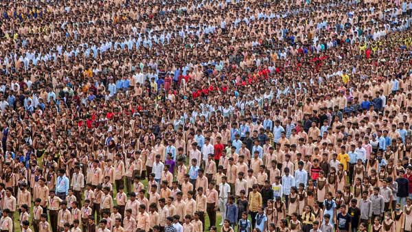 World record in Rajasthan: 1 crore children sing patriotic songs World record in Rajasthan: 1 crore children sing patriotic songs