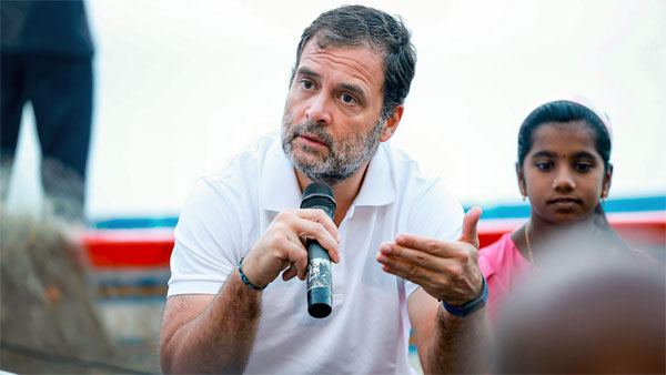 Demonetisation deliberate move by PayPM to help his friends: Rahul Gandhi Demonetisation deliberate move by PayPM to help his friends: Rahul Gandhi