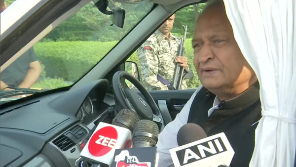 Only Rahul can challenge Modi: Gehlot’s stunner ahead of Kharge taking oath Only Rahul can challenge Modi: Gehlot’s stunner ahead of Kharge taking oath