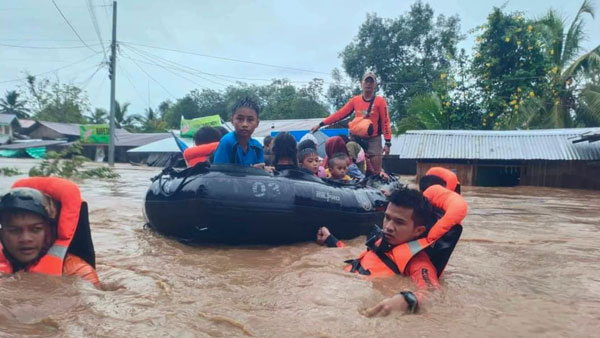Death toll from severe tropical storm Paeng nears 100 in Philippines Death toll from severe tropical storm Paeng nears 100 in Philippines